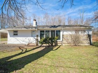 61 Adams St, Port Murray, NJ 07865