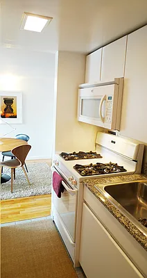 Rented by Fischer Group Realty, LLC | media 4