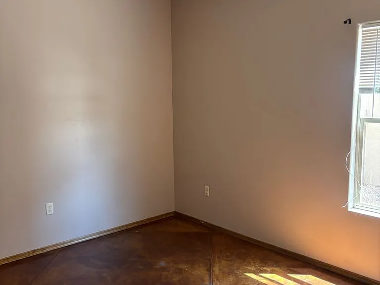 3635 Santa Cecilia Ave — Photo 4
