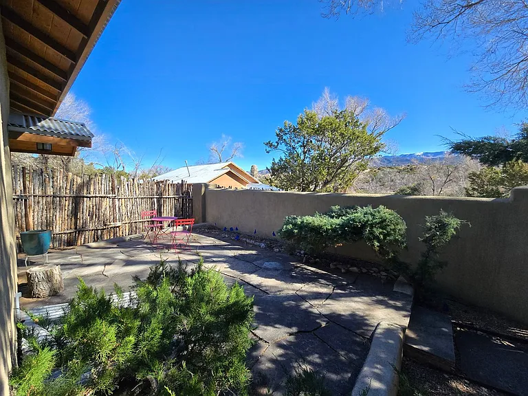 10 Monte Luz — Photo 17