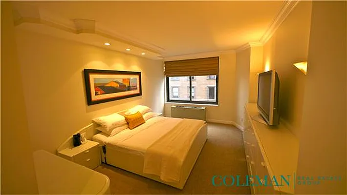 Rented by Coleman Real Estate Group | media 19