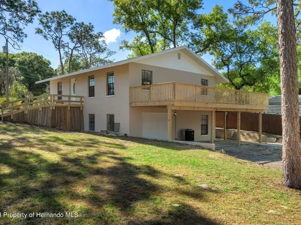 34229 Park Square Pl, Dade City, FL 33523