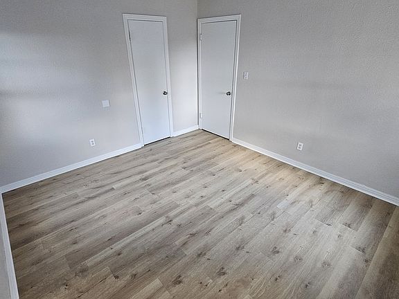 3rd image of 806 Bagwell St
