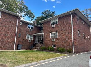 275 River Rd APT K, Bogota, NJ 07603