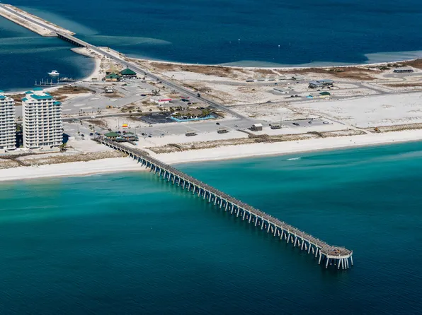 8443 Gulf Blvd APT F26, Navarre Beach, FL 32566