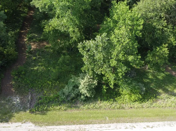 2669 N 2409th Rd, Seneca, IL 61360