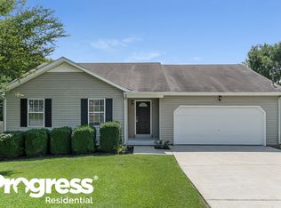 404 Wildlife Ct, La Vergne, TN 37086