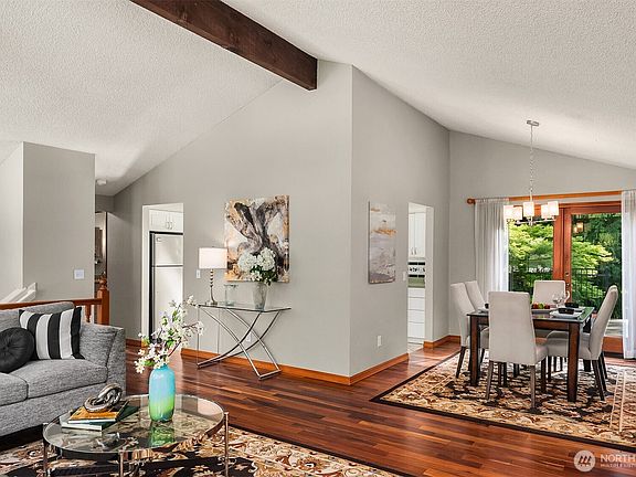 4th image of 21331 2nd Avenue SE