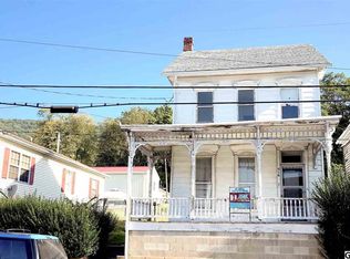 516 Pottsville St, Lykens, PA 17048