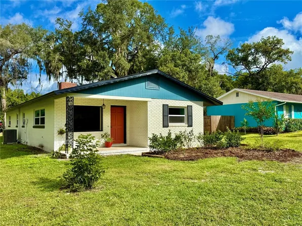 1215 W Beresford Ave, Deland, FL 32720