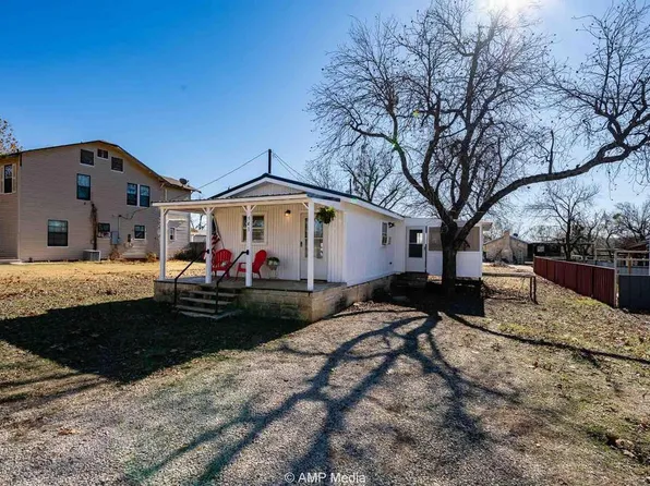 941 Harold St, Albany, TX 76430