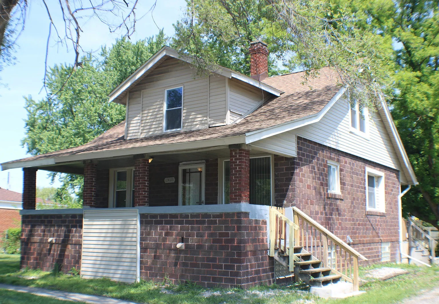 4 bed, 2.5 bath, 1800 sqft, $2,450 — Photo 1