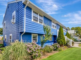 15 H St, Hull, MA 02045