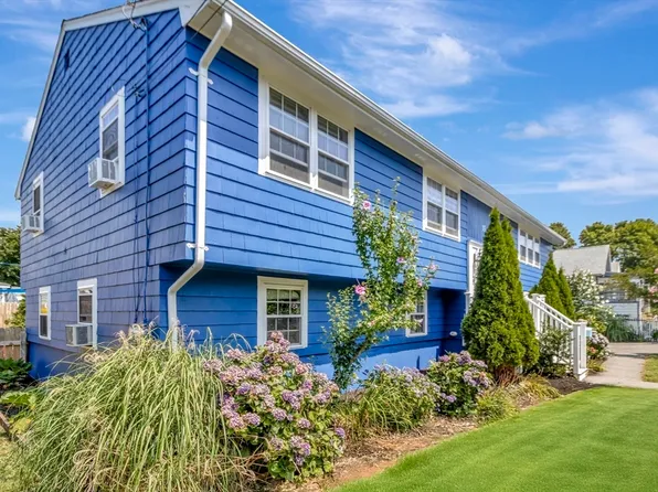 15 H St, Hull, MA 02045