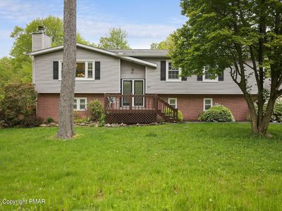 5202 Iroquois St, Tobyhanna, PA, 18466