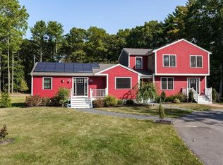 13 Forest St, Plympton, MA 02367