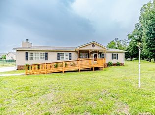555 Brock Rd, Raeford, NC 28376