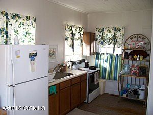 2nd image of 212 Moore Ln
