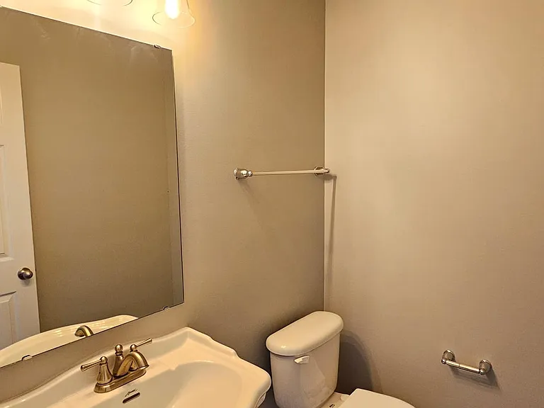 2517 Middle View Dr — Photo 20
