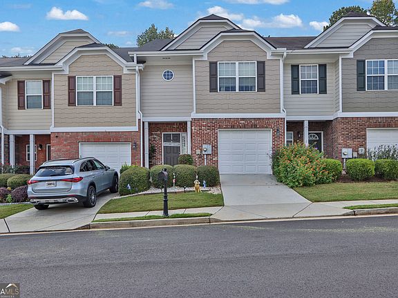 2nd image of 2118 Burns View Ln