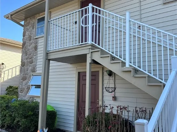 5917 Littlestone Ct APT 201, North Fort Myers, FL 33903