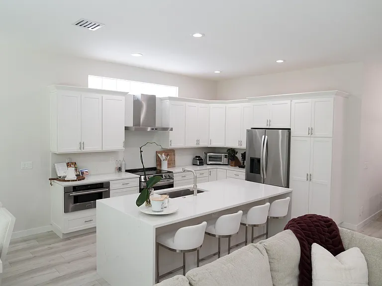 5725 Via De La Plata Cir — Photo 5
