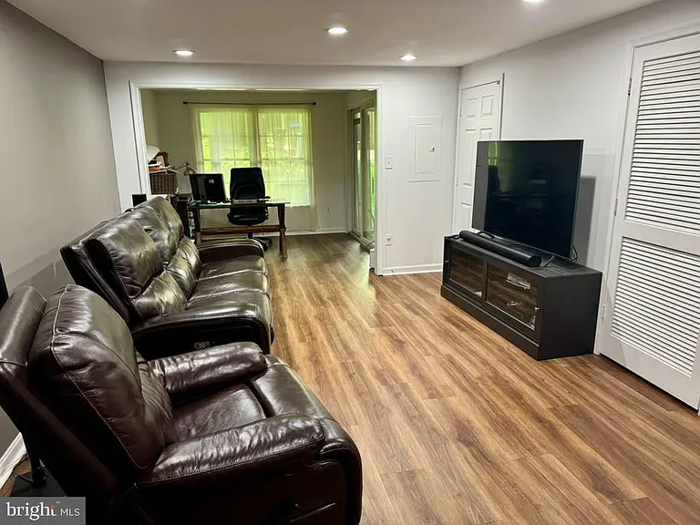 3942 Kathryn Jean Ct — Photo 22