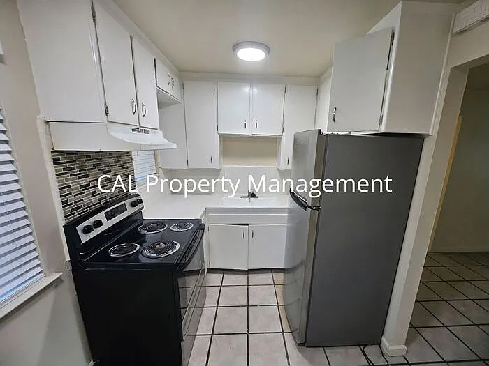 918 Illinois Ave #7 — Photo 9