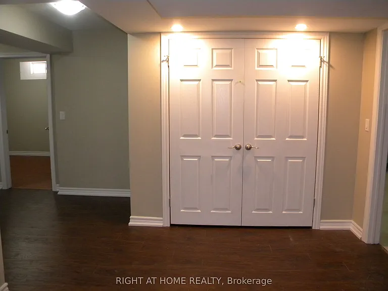 42 Westminster Cir #B — Photo 8