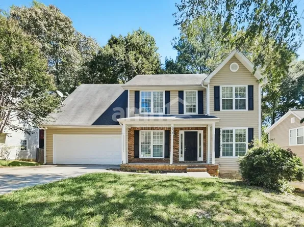 1012 Simon Park Cir, Lawrenceville, GA 30045
