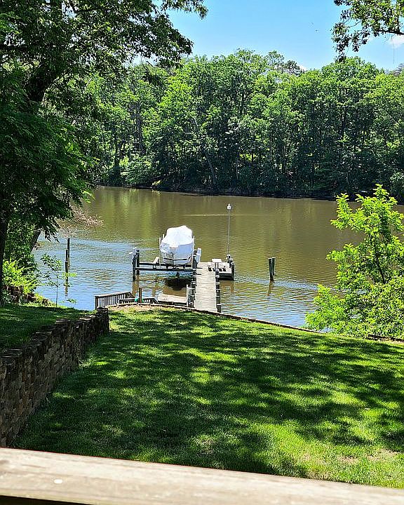 2nd image of 16 Leymar Rd