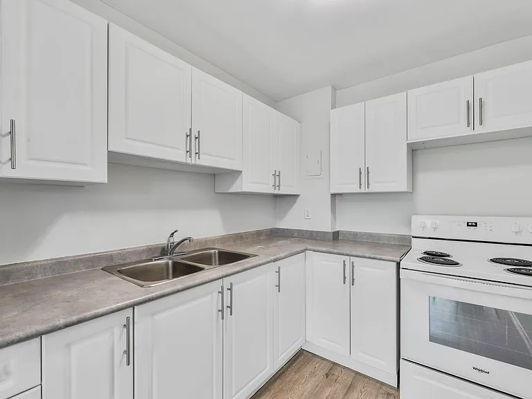 1426 Huron St — Photo 10