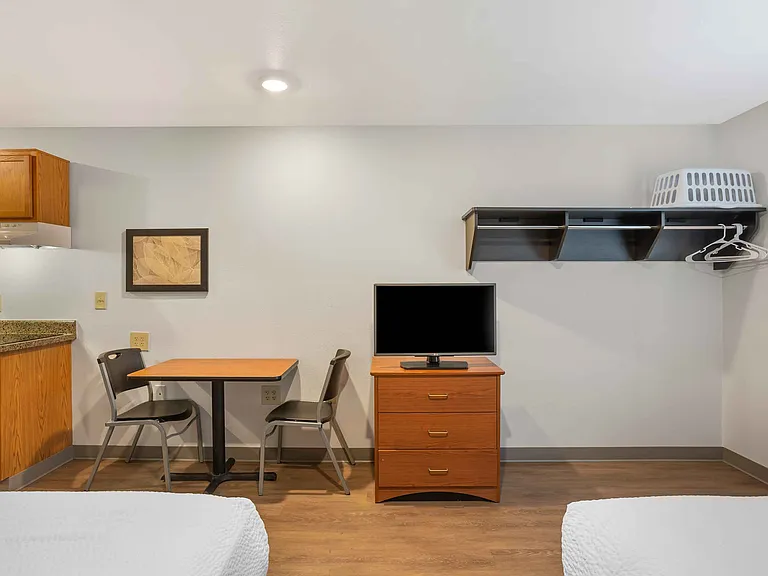 Studio Suite - 2 Full Beds