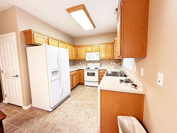 4th image of 8776 S Placerville Cv