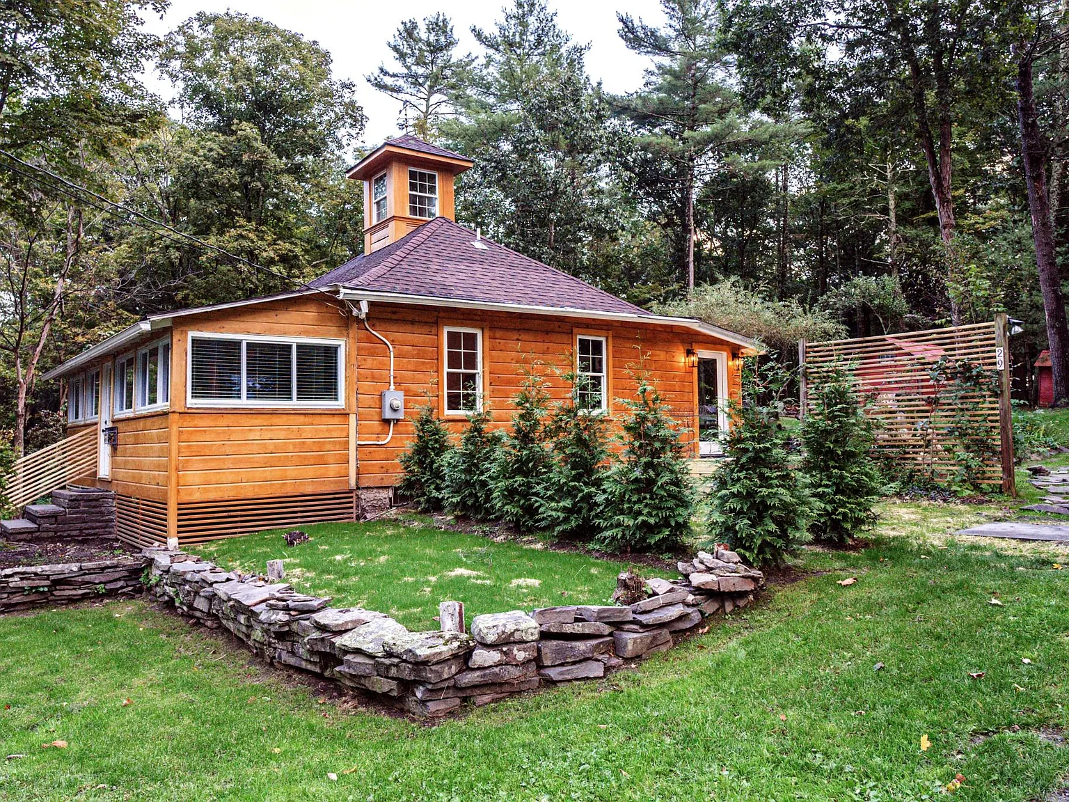 3 bed, 1100 sqft, $4,750 — Photo 4