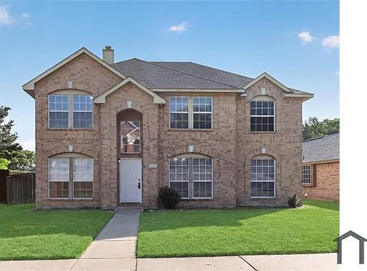 2313 Valley Falls Ave — Photo 1