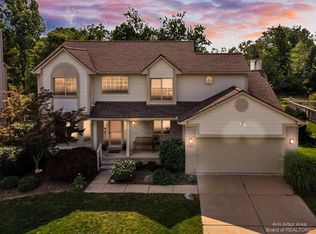 5859 Cedar Ridge Dr, Ann Arbor, MI 48103