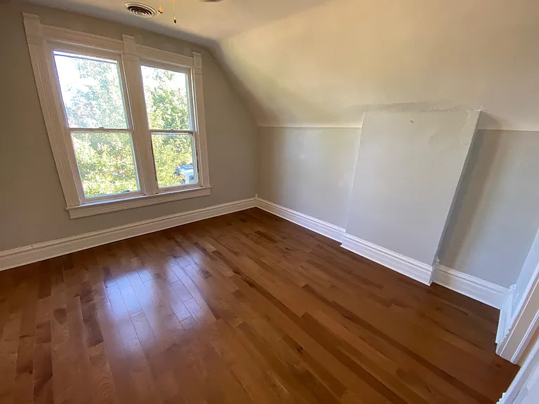 220 W 2nd Ave #2 — Photo 13