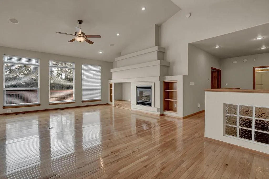 5235 Bancroft Heights — Photo 2