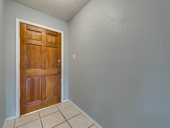 5th image of 4011 Livingston St