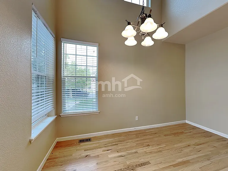 17827 Domingo Dr — Photo 8