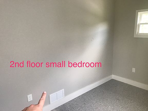 3rd image of 211 Broad St #2