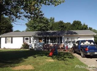 1401 S Madison Ave, Aurora, MO 65605