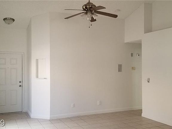 4th image of 5630 Fairlight Dr