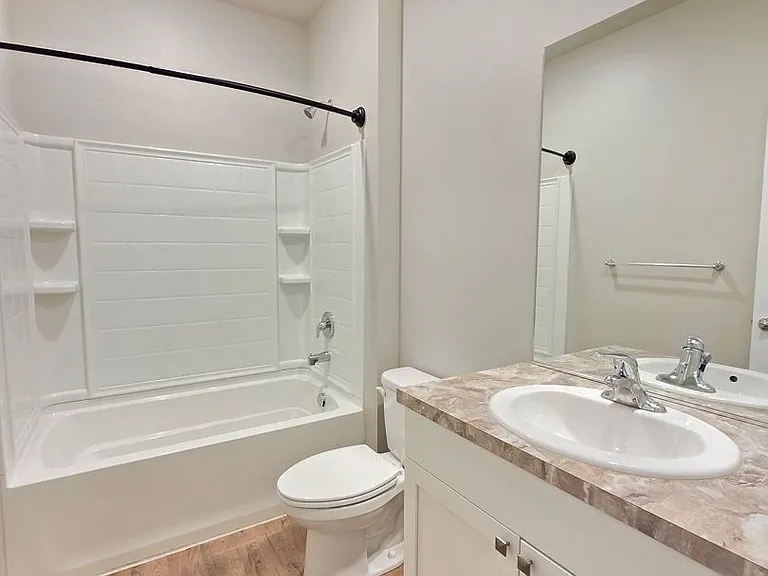 5711 W Georgetown Ln — Photo 27