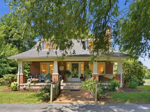 445 Carters Creek Pike, Columbia, TN 38401