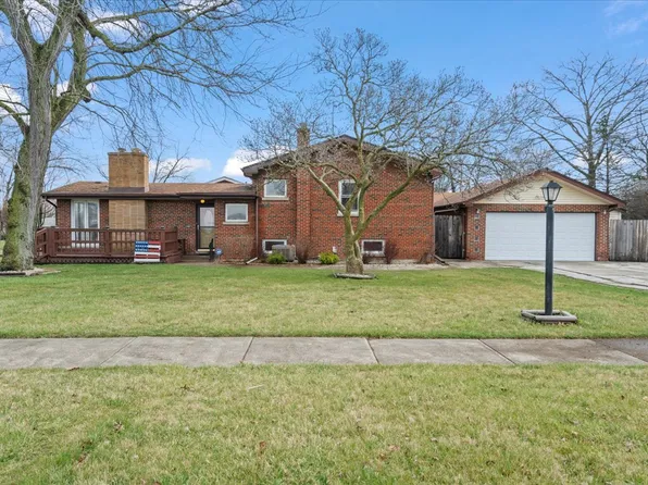 298 W Maple Dr, Chicago Heights, IL 60411