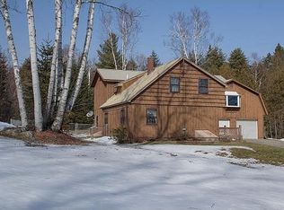 590 Gilfillan Rd, East Ryegate, VT 05042