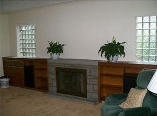 1320 California Ave, White Oak, PA 15131
