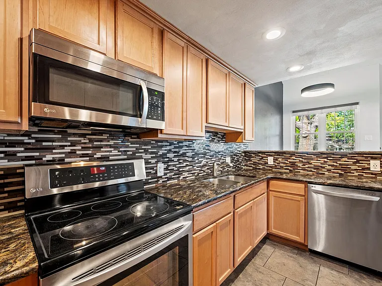 5612 W Center Ave — Photo 13